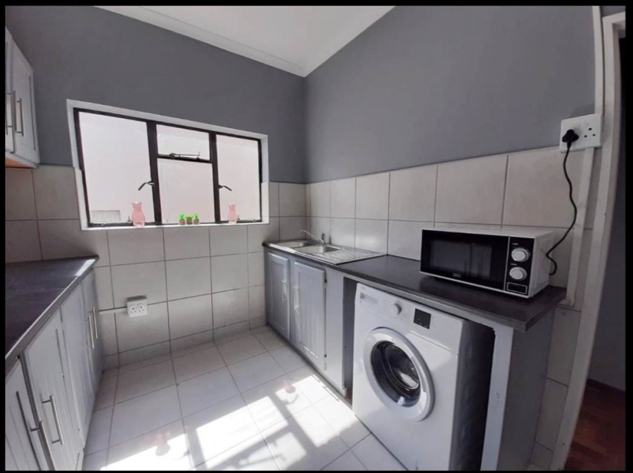 To Let 3 Bedroom Property for Rent in Port Elizabeth Central Eastern Cape